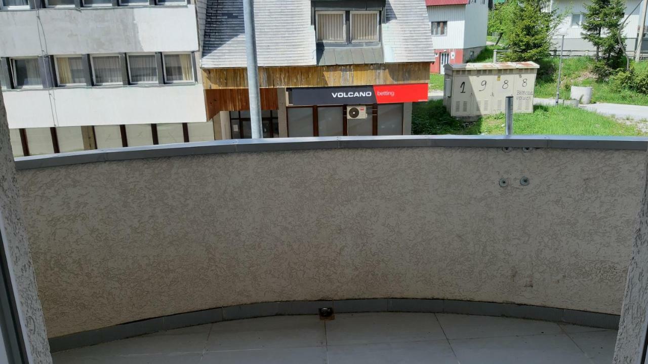 Apartments Jovana Žabljak エクステリア 写真